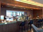 cathay-pacific-lounge-a-well-stocked-bar